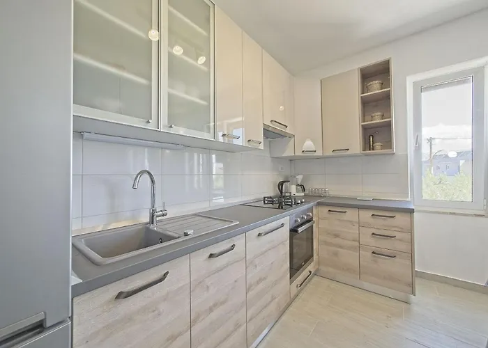 Apartment Nikica Postira