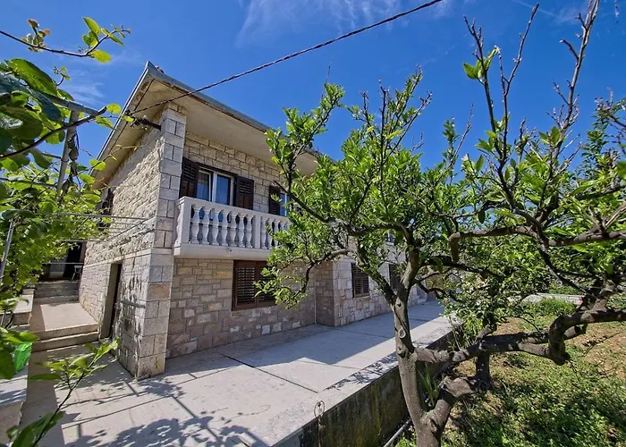 Nikica Apartment Postira