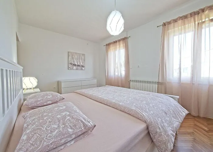 Nikica Apartment Postira