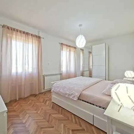 Appartement Nikica *